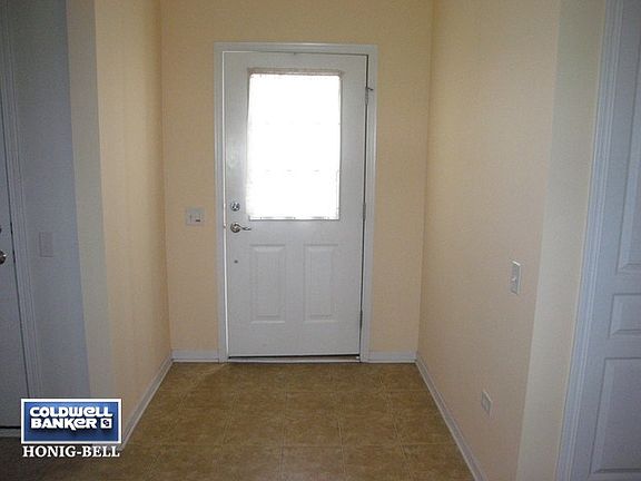 3rd image of 819 Woodland Dr