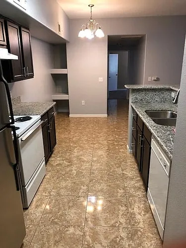 2615 W Gary Ave Photo 1