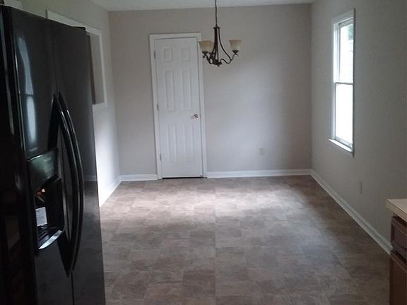 3rd image of 113 Lee Road 919