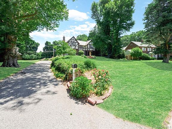 2nd image of 51 Crescent Road