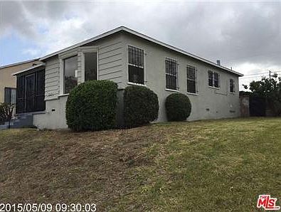 2nd image of 10918 S Manhattan Pl
