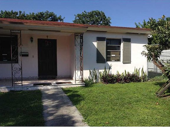 3rd image of 275 NW 189th St