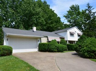 1916 Nantucket Dr, Lorain, OH 44053