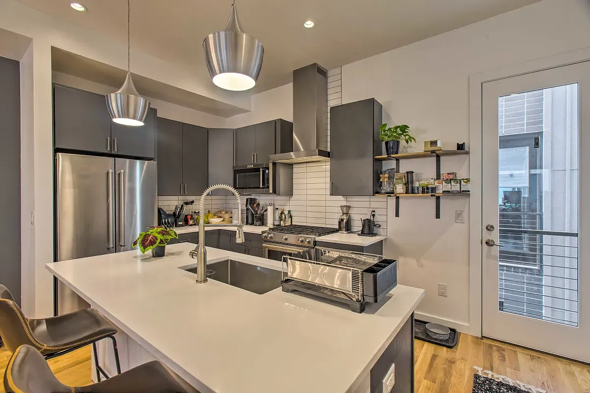 4312 N Tennyson St — Photo 3