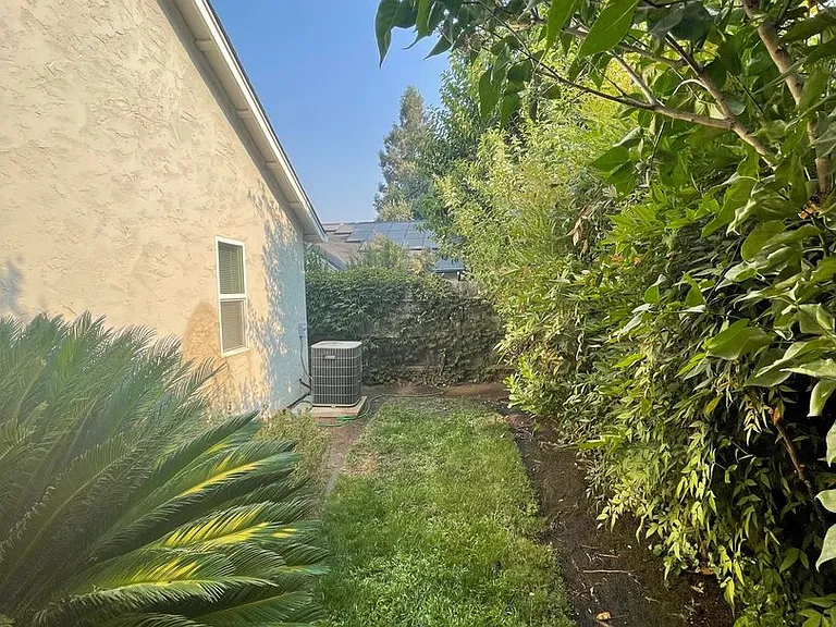 66 N Valley Ct — Photo 14