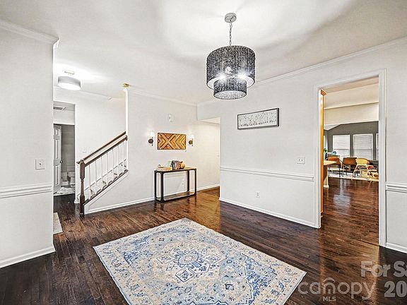 5th image of 715 Cider Ct