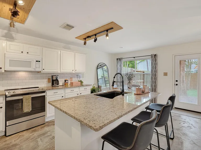 30 Butterfly Branch Pl — Photo 11