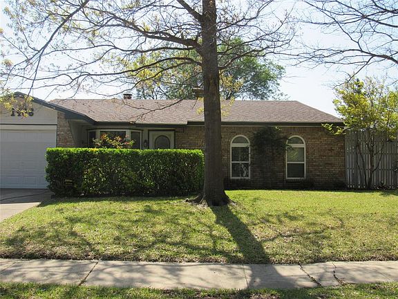3rd image of 1406 Lavendale Ln