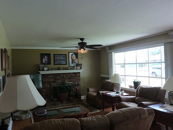 2nd image of 402 Swain Dr