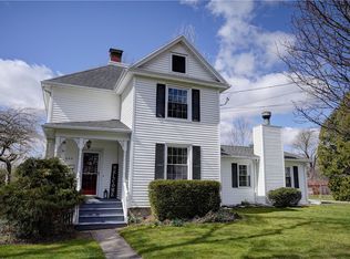 240 N Pleasant St, Canandaigua, NY 14424
