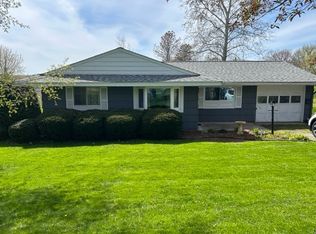 324 Parkview Dr, Saegertown, PA 16433