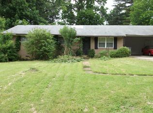 5913 Olinda St, Charlotte, NC 28215