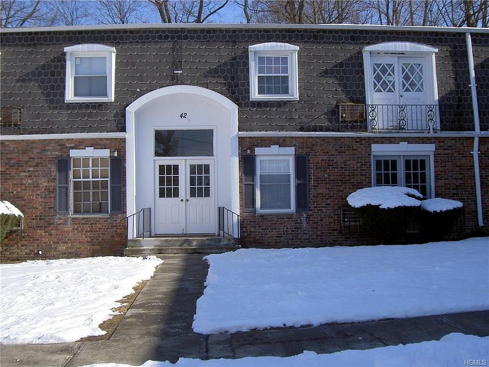 1st image of 42 Kenwood Dr #D