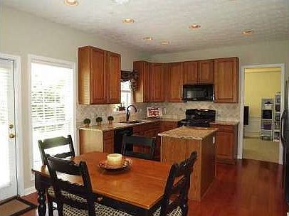 2nd image of 3993 Shallowford Green Ct
