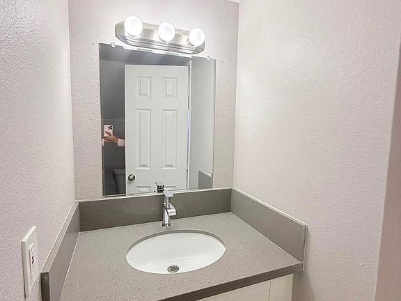 3rd image of 230 50th St #7