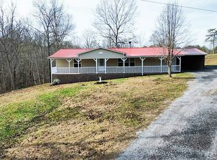 412 Thorn Hill School Rd, Thorn Hill, TN 37881