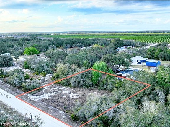 3rd image of 2100 W Royalton Rd