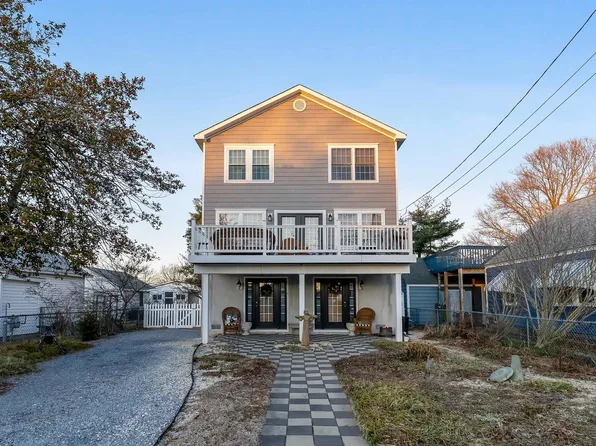 17 Schellinger Ave, Villas, NJ 08251