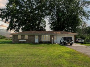 534 Thirteen Mile Rd NW, Sparta, MI 49345