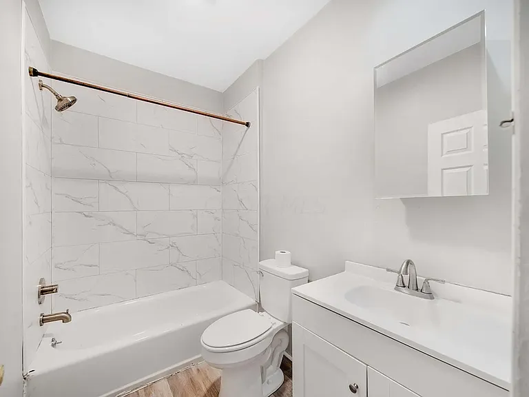 405 14th Ave — Photo 3