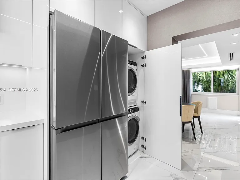 10190 Collins Ave #203 — Photo 9