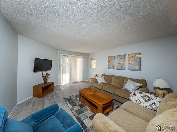 4th image of 10642 S Camino Del Sol