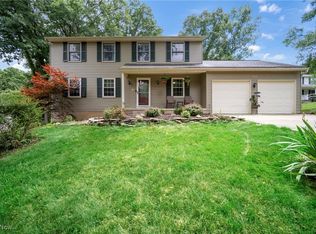 10235 Log Cabin Ct, Brecksville, OH 44141