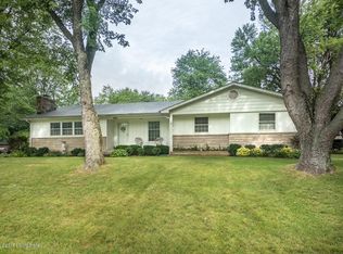 10224 Eve Adam Dr, Louisville, KY 40272