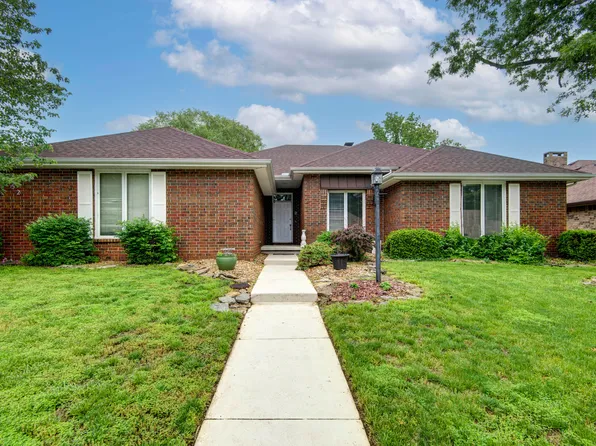 3052 S Oak Avenue, Springfield, MO 65804