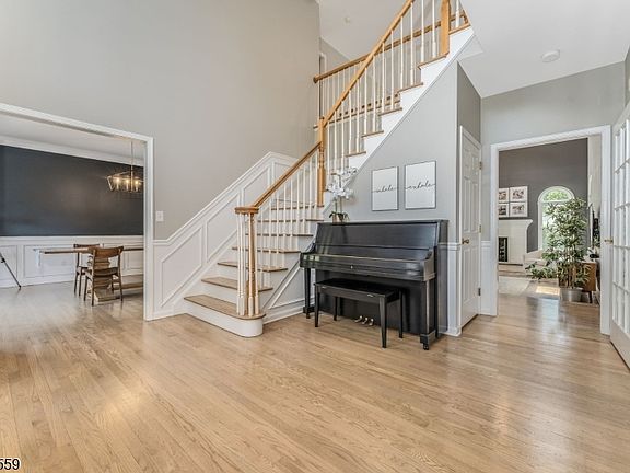 3rd image of 15 Chalfonte Dr