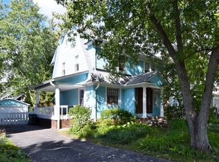 2656 S Taylor Rd, Cleveland Heights, OH 44118
