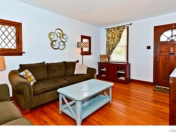 4th image of 6036 Fyler Ave