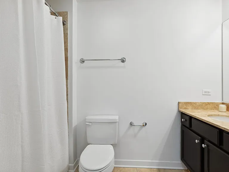 909 W Washington Blvd #1001 — Photo 12