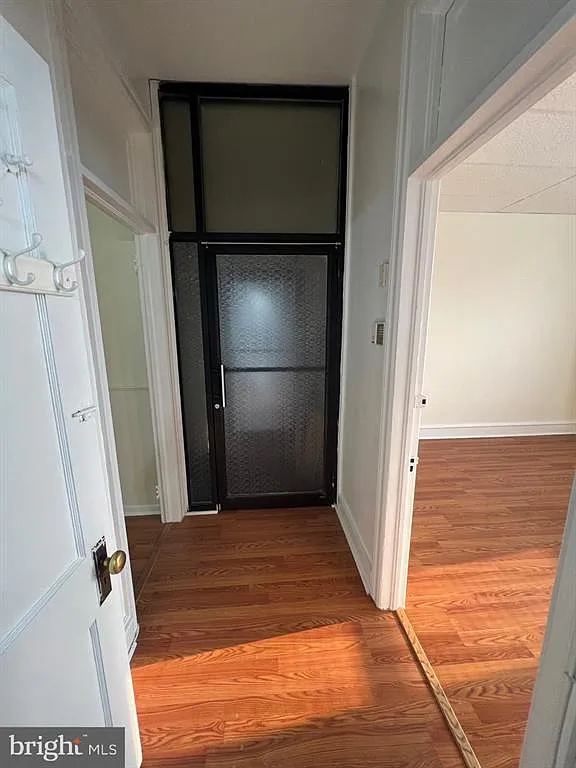 7979 Oxford Avenue - 2nd Fl — Photo 2