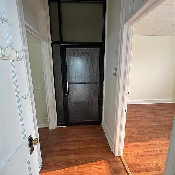 7979 Oxford Ave #2 — Photo 2