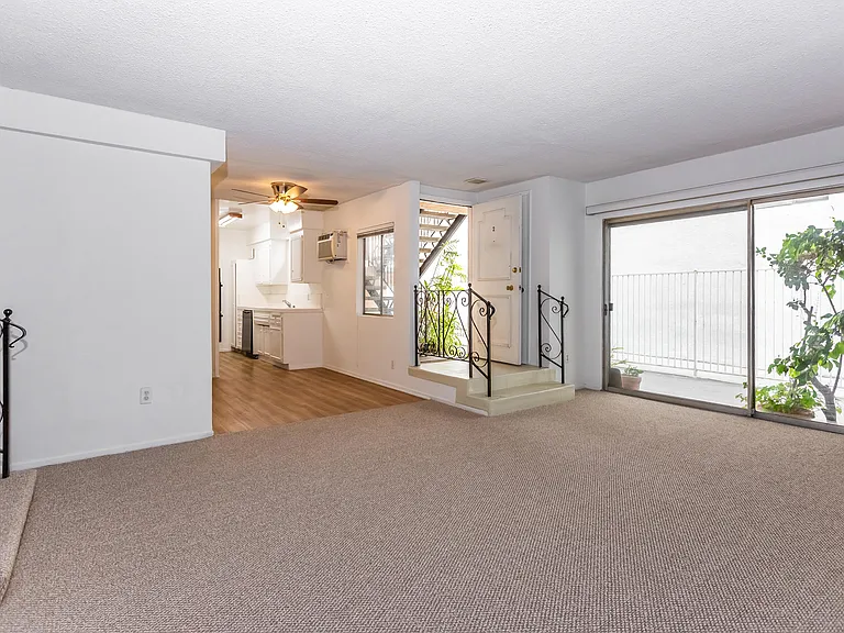 Private entry leads you into the big and bright apartment.