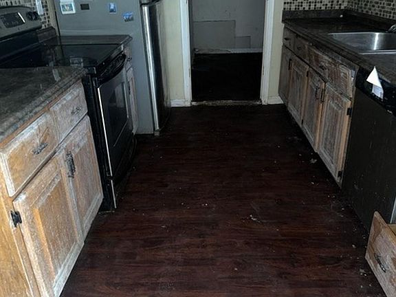 5th image of 22972 Keith Dr