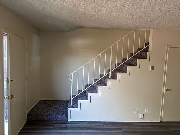 2nd image of 854 Glenway Dr #4