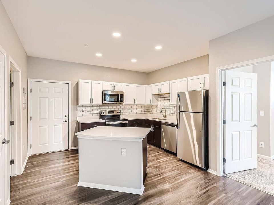 5654_Kipling_Pkwy__007_-_11_Kitchen_187479
