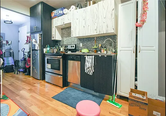 Rented by Brooklyn Group | media 2