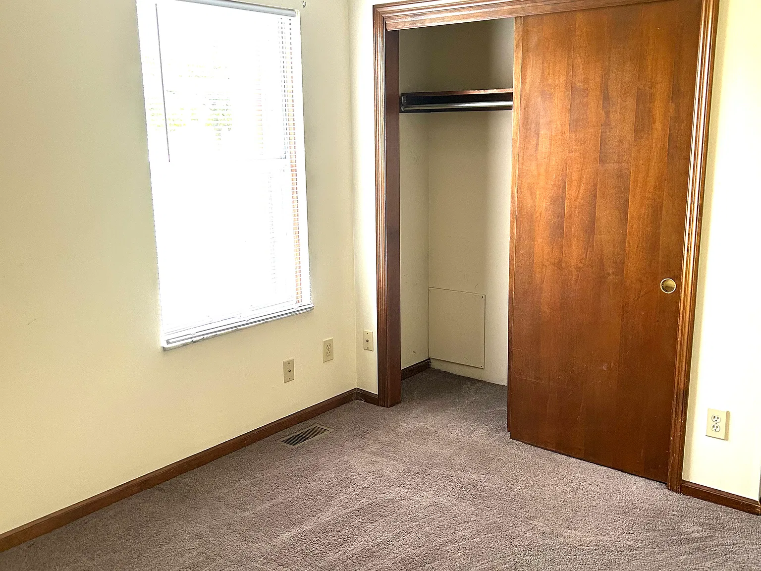 2 bed, 1152 sqft, $1,200 — Photo 3