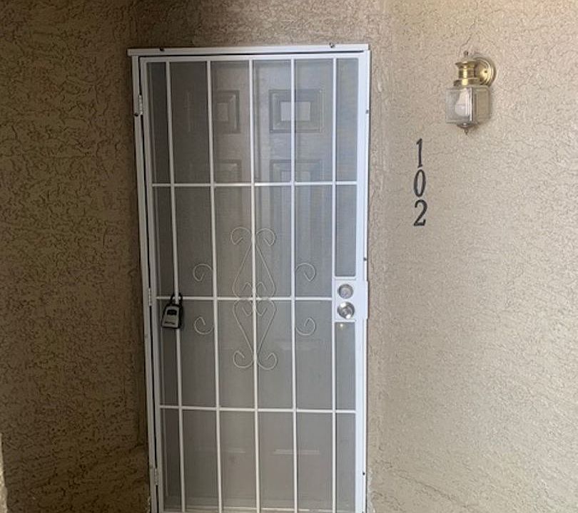 1st image of 5046 S Rainbow Blvd Unit 102
