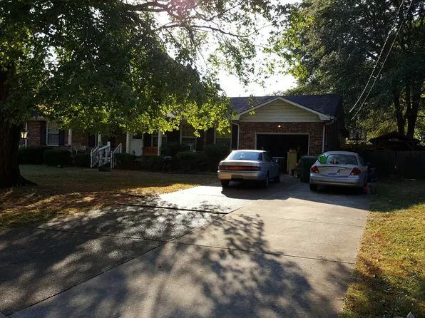 1704 Jeannette Cir NW, Huntsville, AL 35816