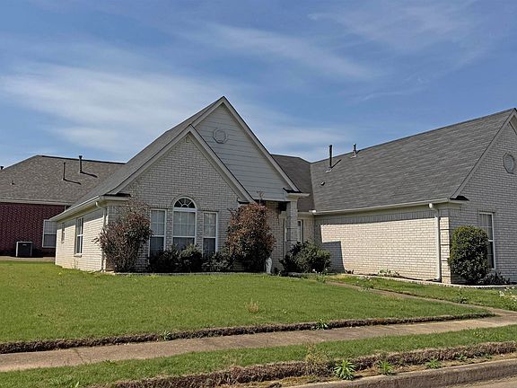 2nd image of 7111 Fernbank Ln