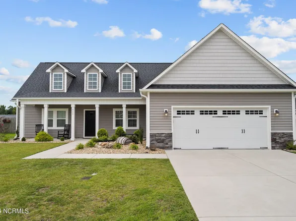 311 Strut Lane, Richlands, NC 28574