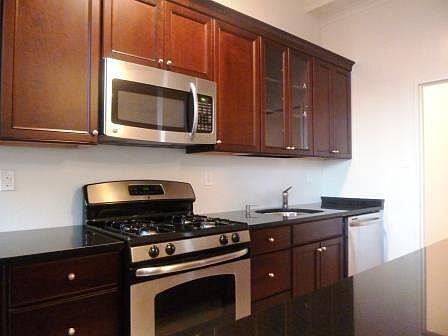 3rd image of 1100 Madison Ave APT 10F