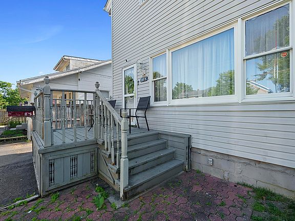 3rd image of 335 Columbian Ave