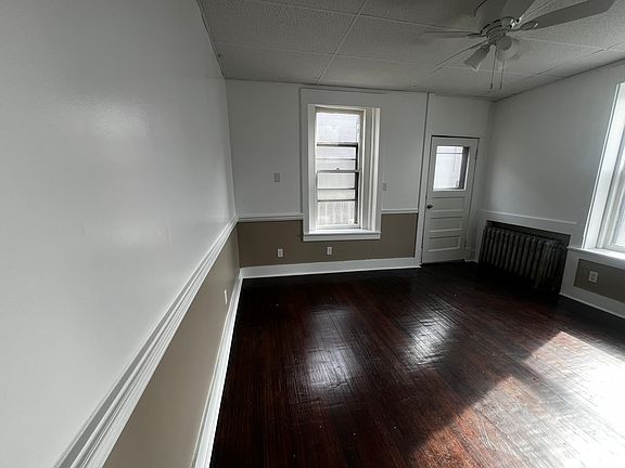 3rd image of 509 N Perry St #509