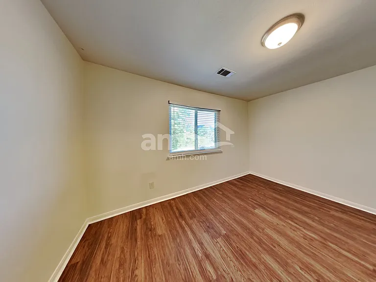 31442 Camden Village Dr — Photo 20