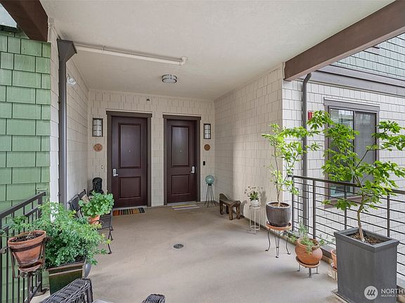 4th image of 5003 Main Street #306
